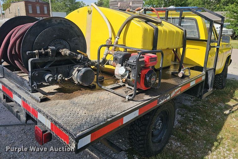 image for item NX9007 1986 Chevrolet 1 Ton flatbed truck