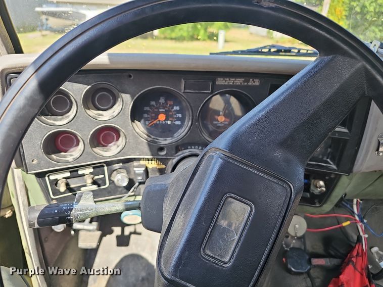 image for item NX9007 1986 Chevrolet 1 Ton flatbed truck