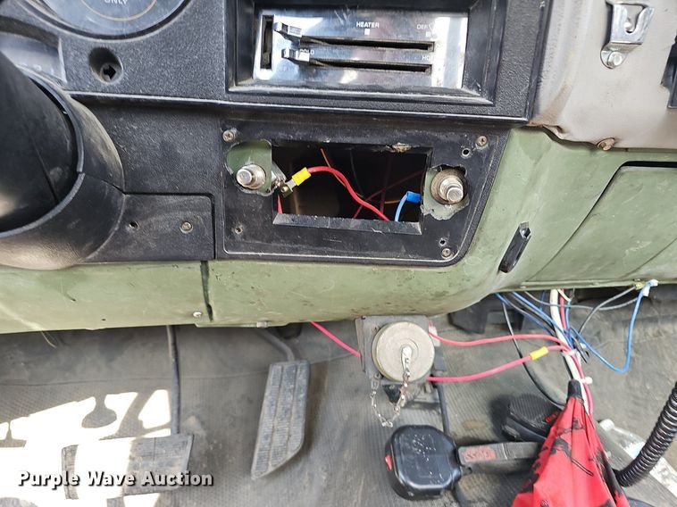 image for item NX9007 1986 Chevrolet 1 Ton flatbed truck