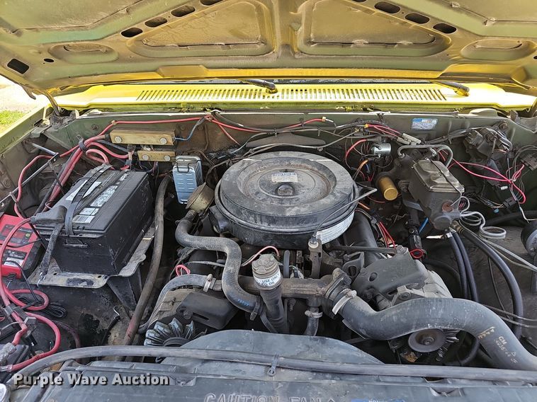 image for item NX9007 1986 Chevrolet 1 Ton flatbed truck