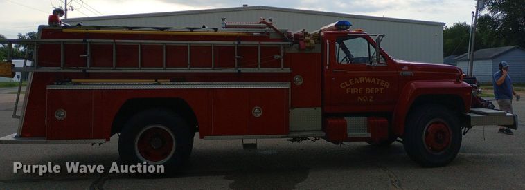 image for item NY9353 1984 Ford F700 pumper fire truck