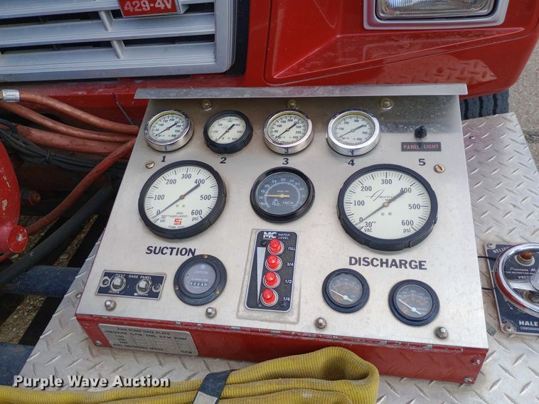 image for item NY9353 1984 Ford F700 pumper fire truck