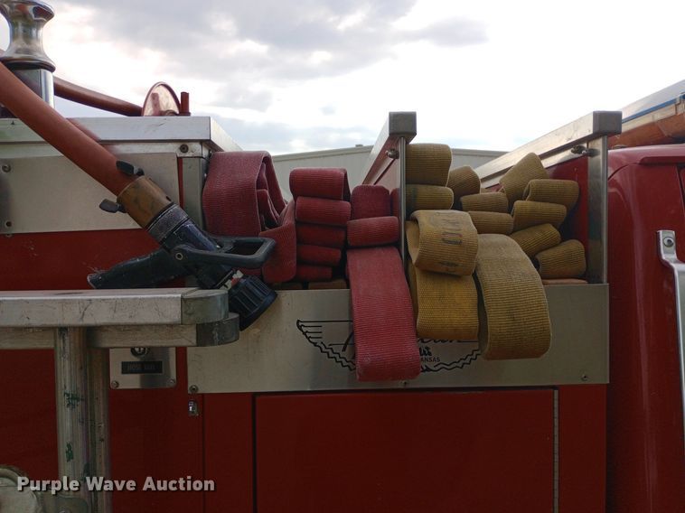 image for item NY9353 1984 Ford F700 pumper fire truck