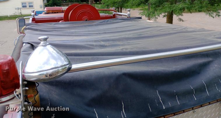 image for item NY9353 1984 Ford F700 pumper fire truck