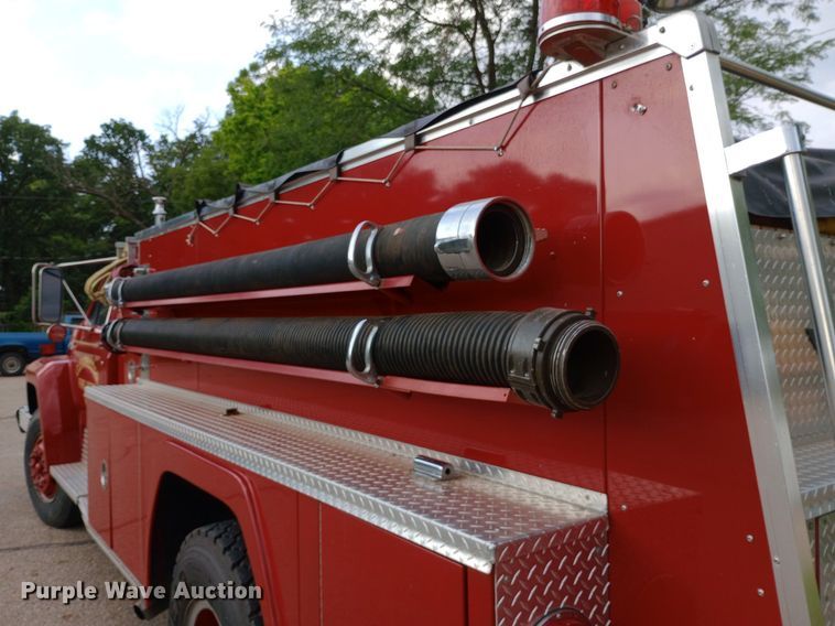 image for item NY9353 1984 Ford F700 pumper fire truck