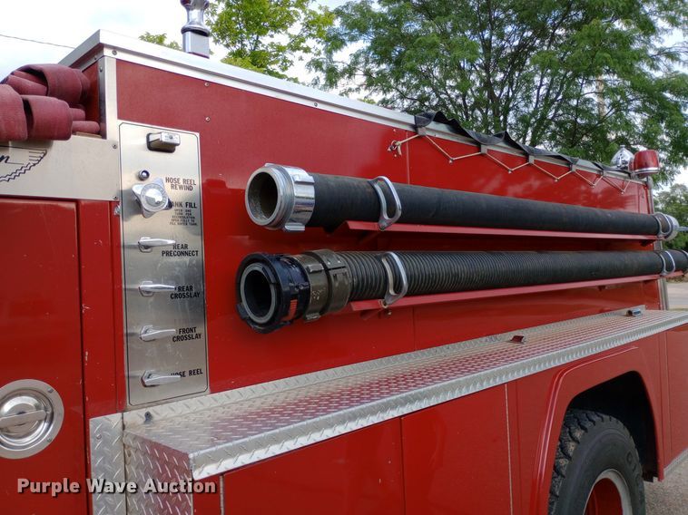 image for item NY9353 1984 Ford F700 pumper fire truck
