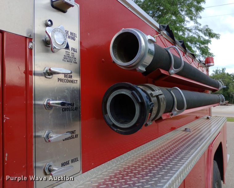 image for item NY9353 1984 Ford F700 pumper fire truck