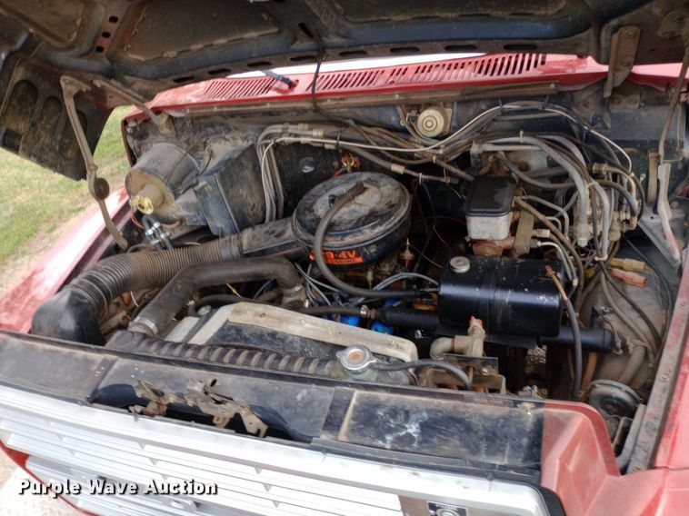 image for item NY9353 1984 Ford F700 pumper fire truck