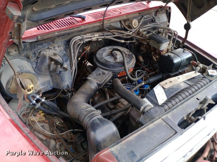 image for item NY9353 1984 Ford F700 pumper fire truck