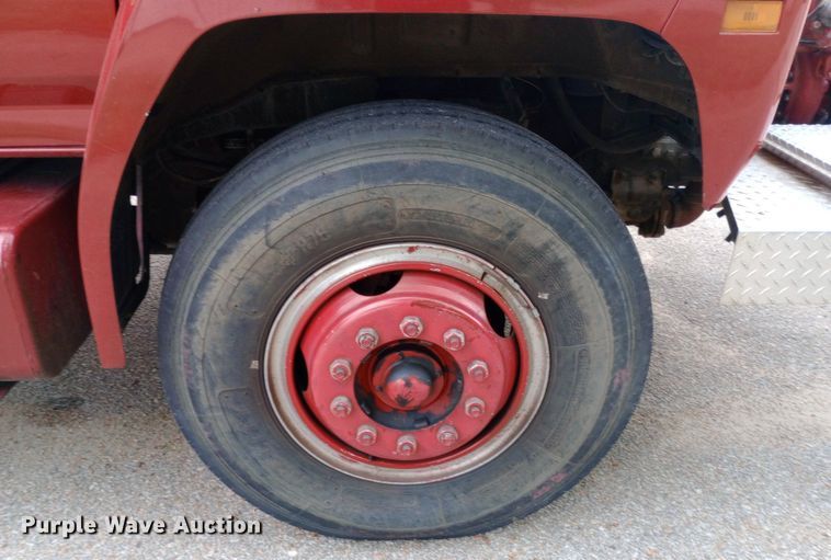 image for item NY9353 1984 Ford F700 pumper fire truck