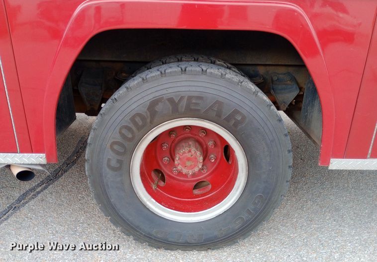 image for item NY9353 1984 Ford F700 pumper fire truck