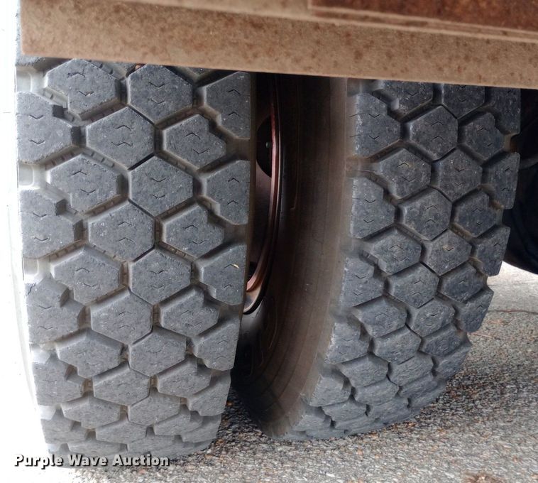 image for item NY9353 1984 Ford F700 pumper fire truck