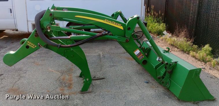 image for item NY9377 2011 John Deere 400CX loader