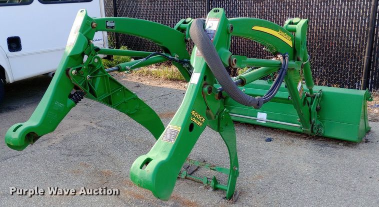 image for item NY9377 2011 John Deere 400CX loader