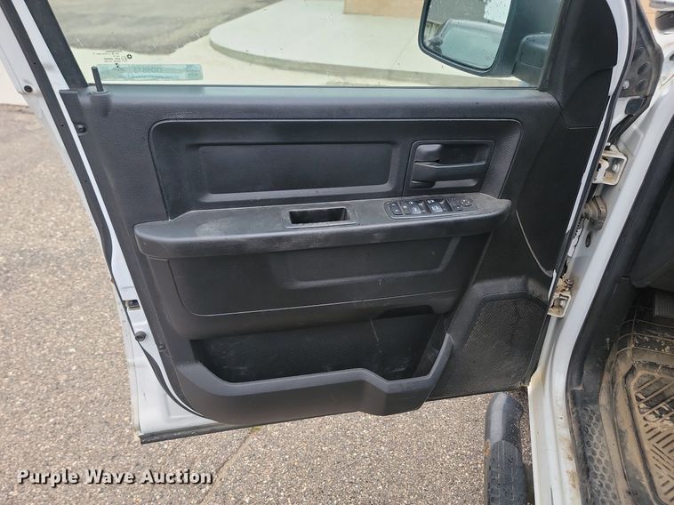 image for item OD9573 2018 Dodge Ram 1500 Crew Cab pickup truck