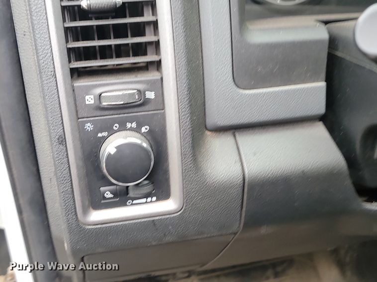 image for item OD9573 2018 Dodge Ram 1500 Crew Cab pickup truck