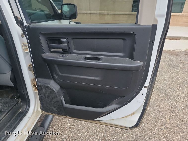 image for item OD9573 2018 Dodge Ram 1500 Crew Cab pickup truck