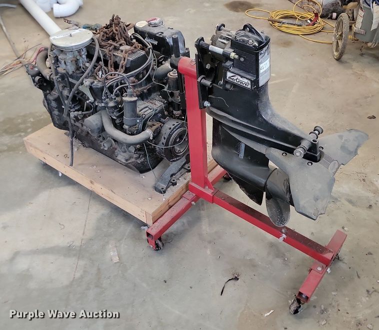 image for item OD9653 MerCruiser MCM470 engine