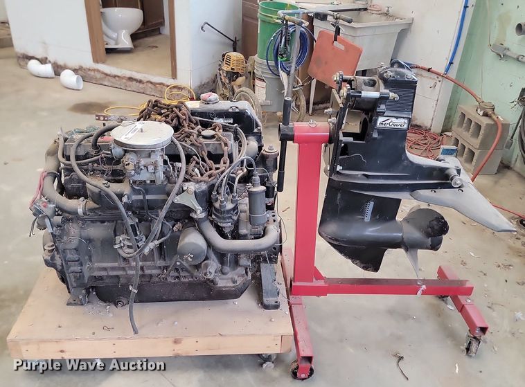 image for item OD9653 MerCruiser MCM470 engine