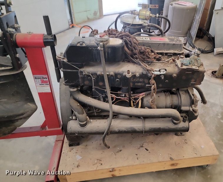 image for item OD9653 MerCruiser MCM470 engine