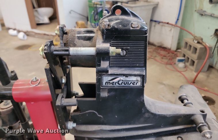 image for item OD9653 MerCruiser MCM470 engine