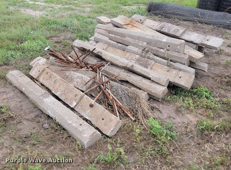 image for item OD9655 Approximately 40 cement parking blocks