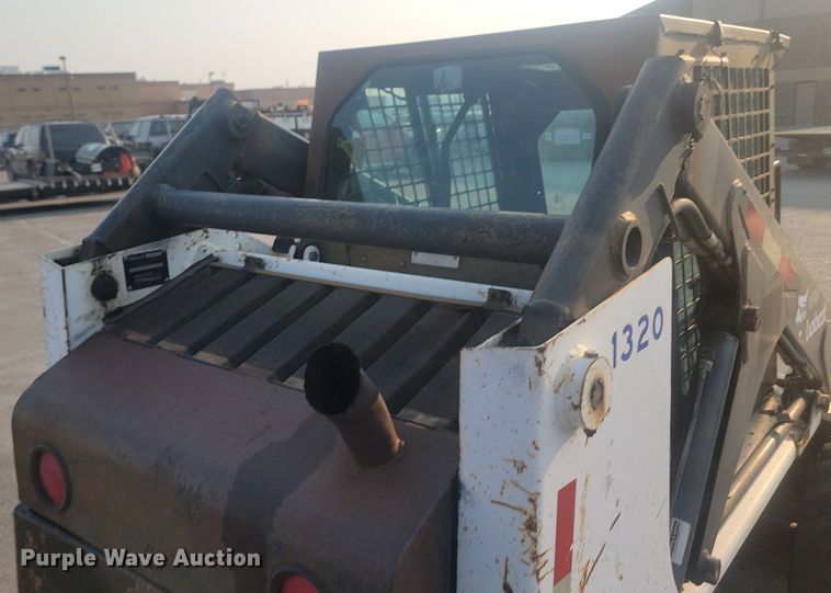 image for item OD9659 1992 Bobcat 7753 skid steer loader