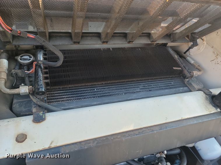 image for item OD9659 1992 Bobcat 7753 skid steer loader