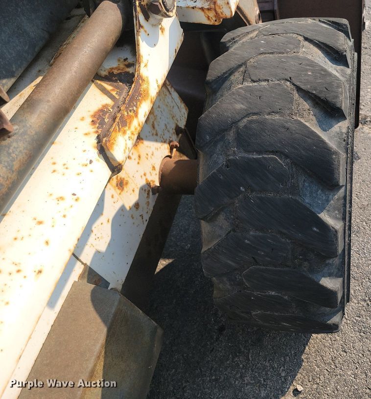 image for item OD9659 1992 Bobcat 7753 skid steer loader