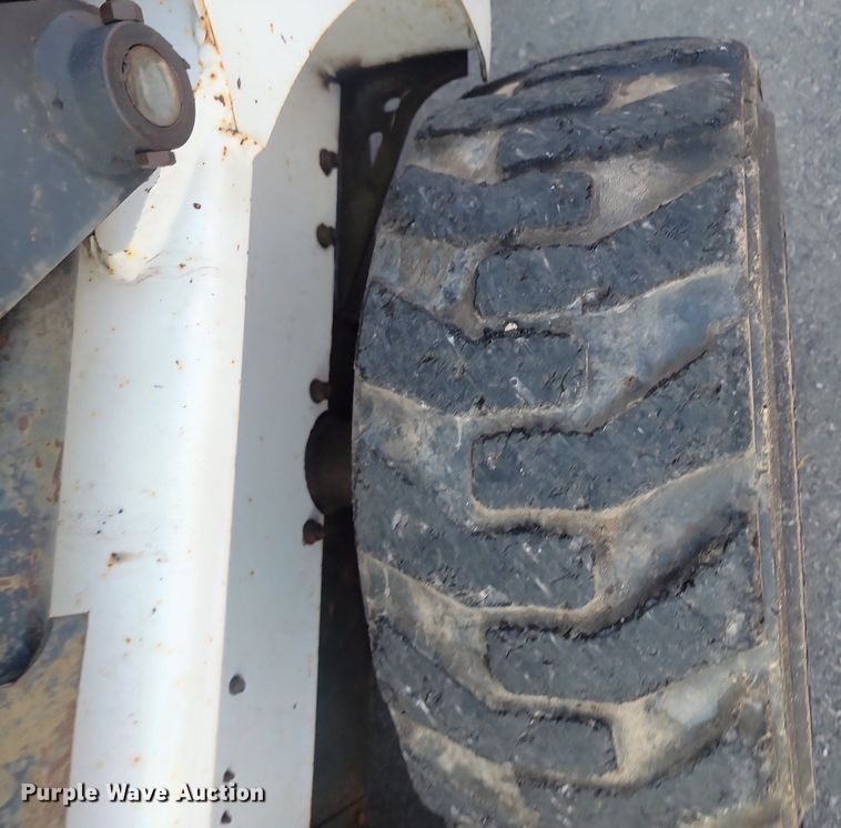 image for item OD9659 1992 Bobcat 7753 skid steer loader