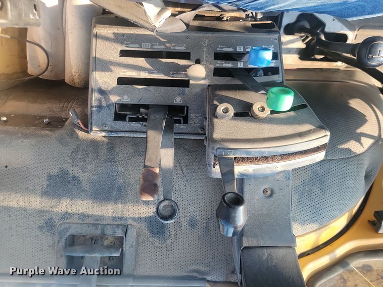 image for item OD9660 1991 Ford 7710 tractor