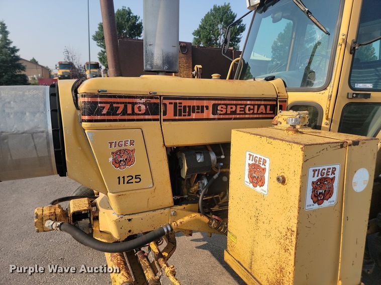 image for item OD9660 1991 Ford 7710 tractor