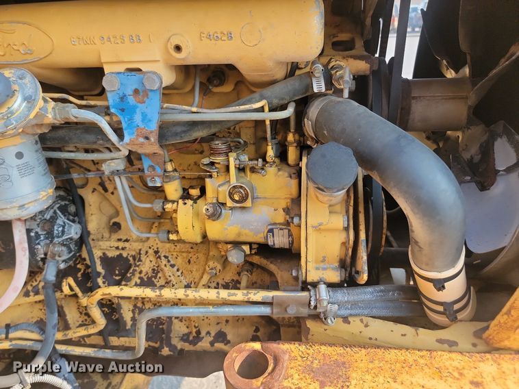 image for item OD9660 1991 Ford 7710 tractor