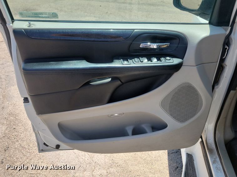 image for item OD9661 2012 Dodge Grand Caravan handicap accessible van