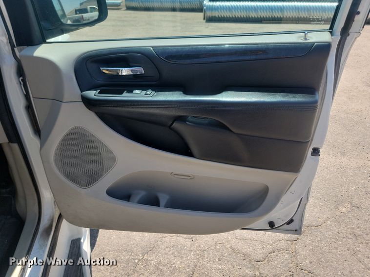 image for item OD9661 2012 Dodge Grand Caravan handicap accessible van