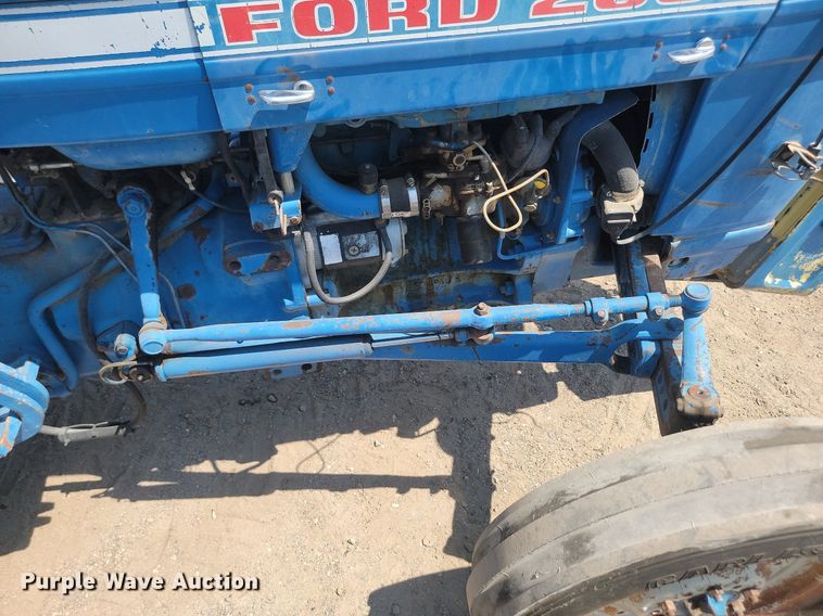 image for item OD9662 1971 Ford 2000 tractor