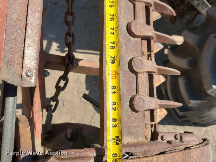 image for item OD9662 1971 Ford 2000 tractor