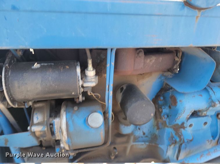 image for item OD9662 1971 Ford 2000 tractor