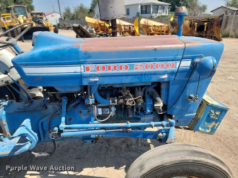 image for item OD9662 1971 Ford 2000 tractor