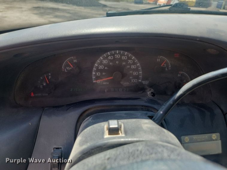 image for item OD9664 2000 Ford F150 pickup truck