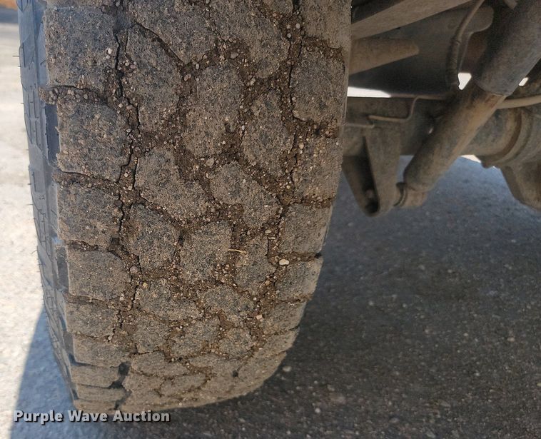 image for item OD9664 2000 Ford F150 pickup truck