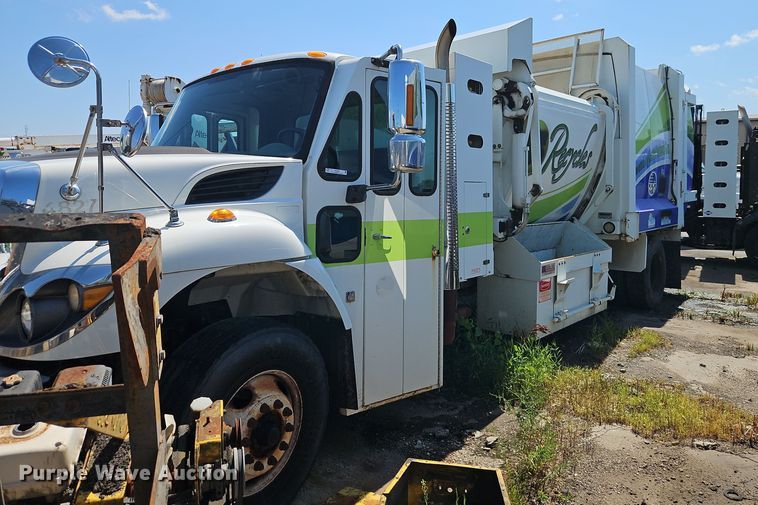 image for item OF9822 2011 International  7300 refuse truck