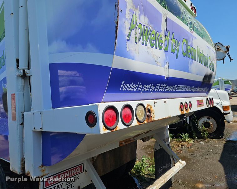 image for item OF9822 2011 International  7300 refuse truck