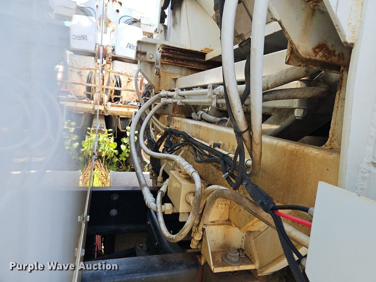 image for item OF9822 2011 International  7300 refuse truck