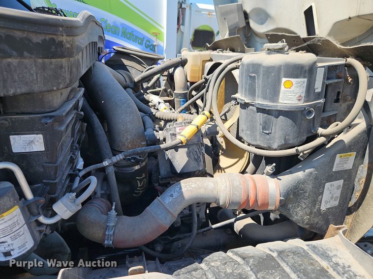 image for item OF9822 2011 International  7300 refuse truck