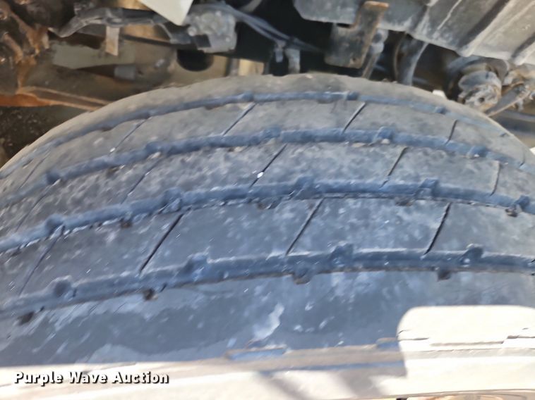 image for item OF9822 2011 International  7300 refuse truck