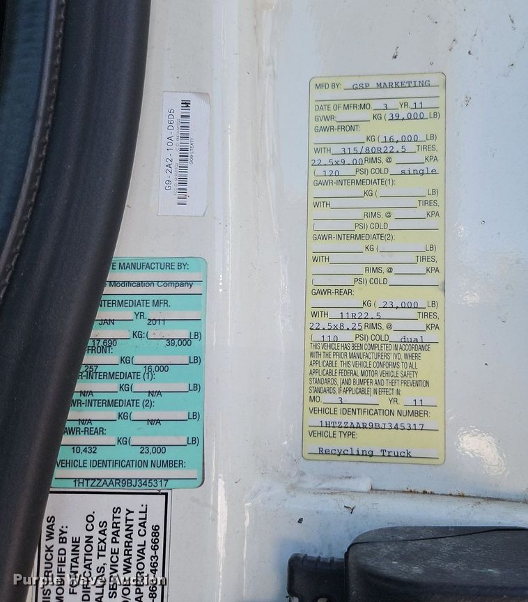 image for item OF9822 2011 International  7300 refuse truck