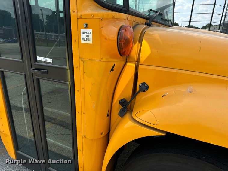 image for item OF9883 2007 IC Corporation  PB10500 school bus