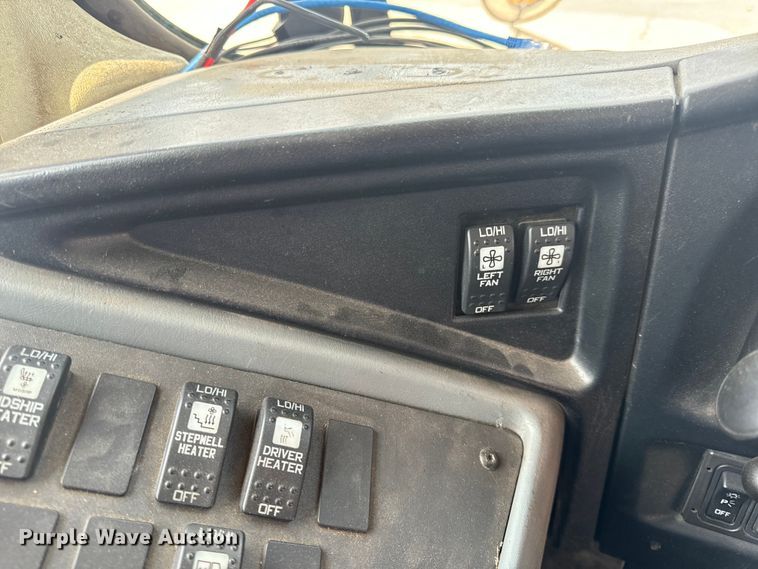 image for item OF9883 2007 IC Corporation  PB10500 school bus