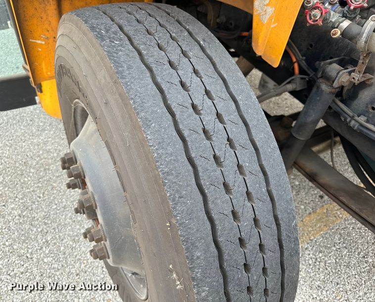 image for item OF9883 2007 IC Corporation  PB10500 school bus